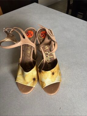 Sam Edelman Yellow Floral Open-Toe Heels with Tan Straps